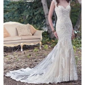 Maggie sottero lace sheath mermaid wedding dress
